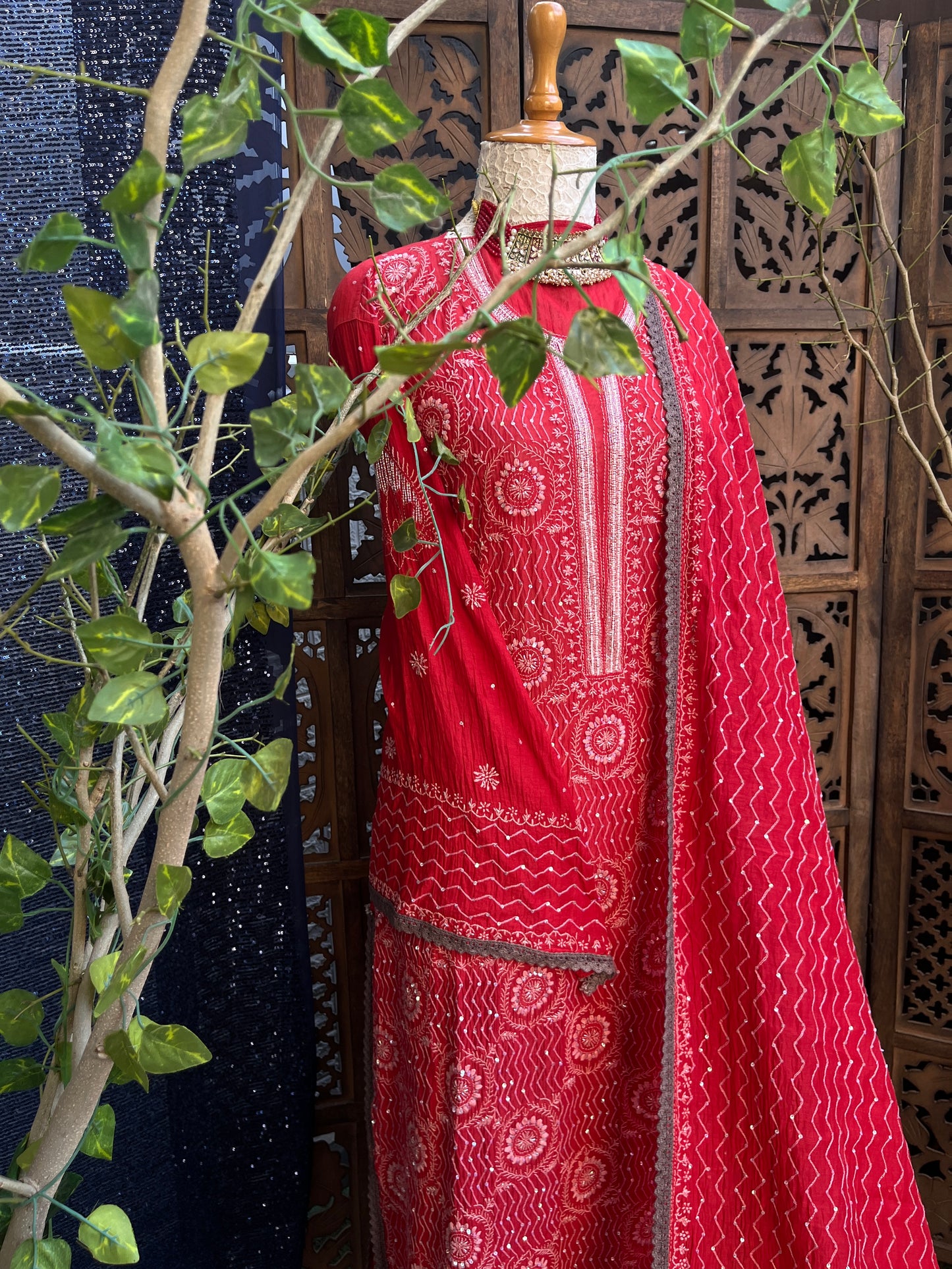Red mulmul straight kurta set