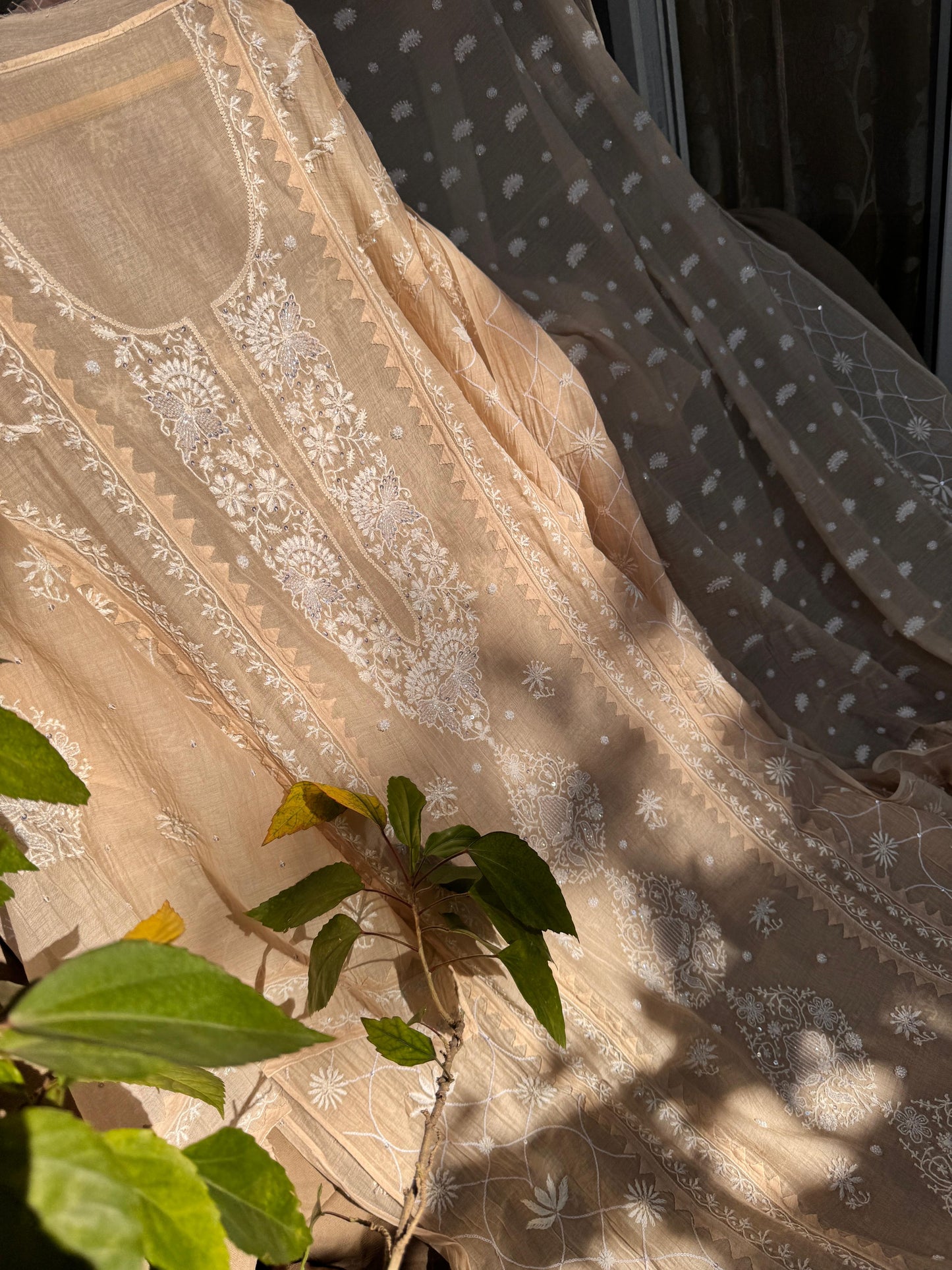 On Sale Soft Mulmul Kurta and heavy embroidered dupatta