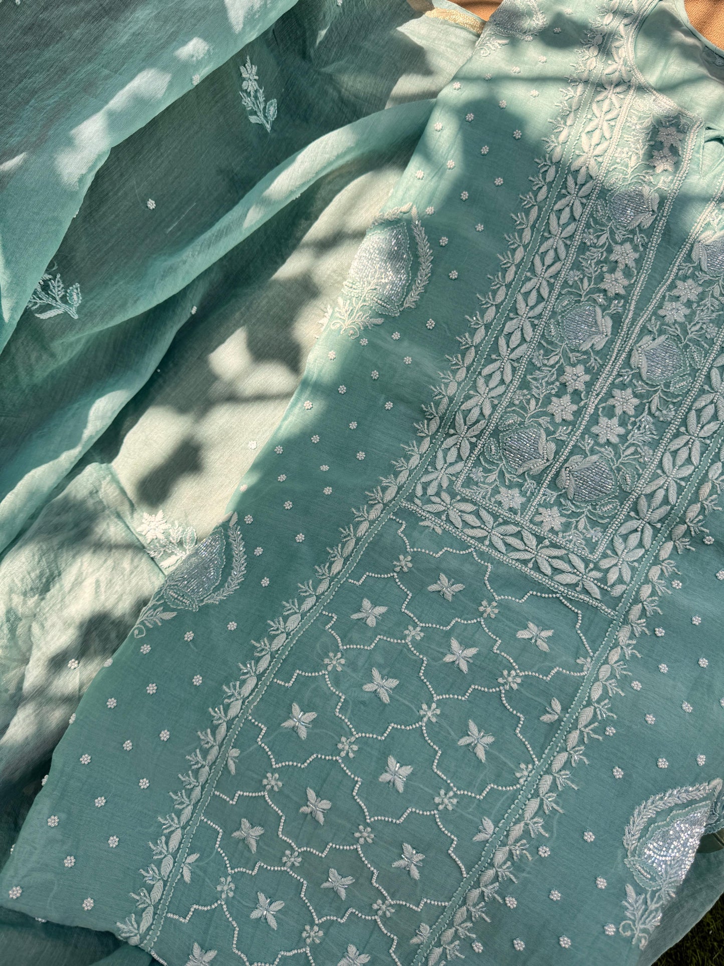 Finest Mulmul Kurta with chikankari embroidery