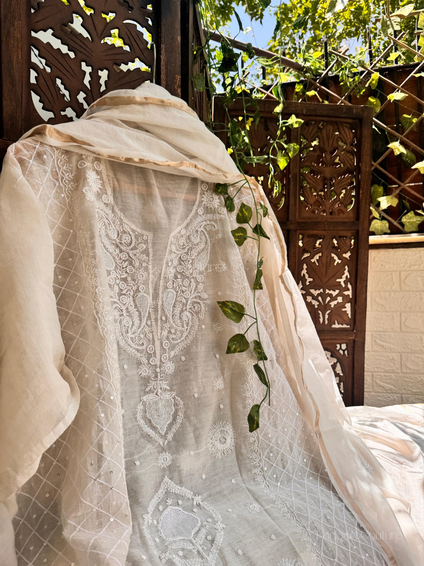 A Touch of Timeless Grace Mulmul Elegance for Festive Moments