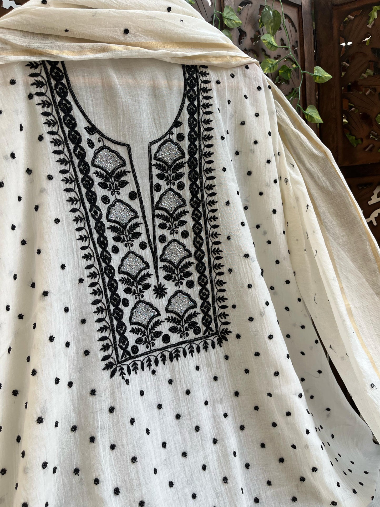 Unstitched Mulmul Chikankari Kurta & Dupatta Set