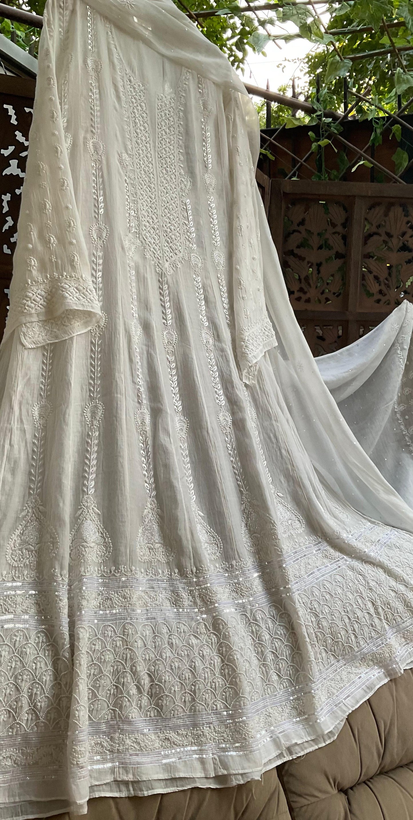 Graceful Glow – Mulmul Chanderi Anarkali Ensemble