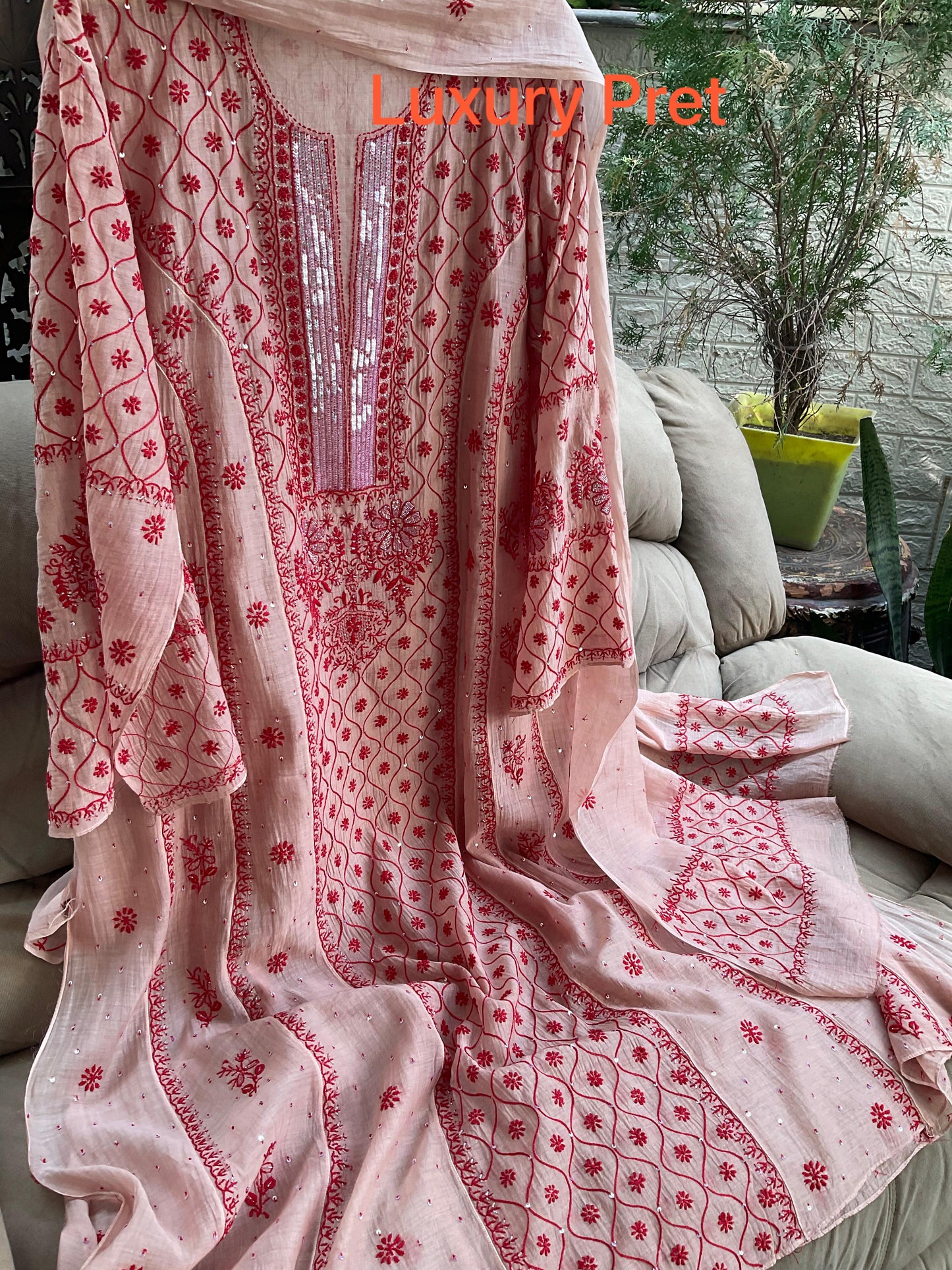 Celebrate the Season in Grace – Semi-Stitched Anarkali Dupatta Set in Mulmul Chanderi