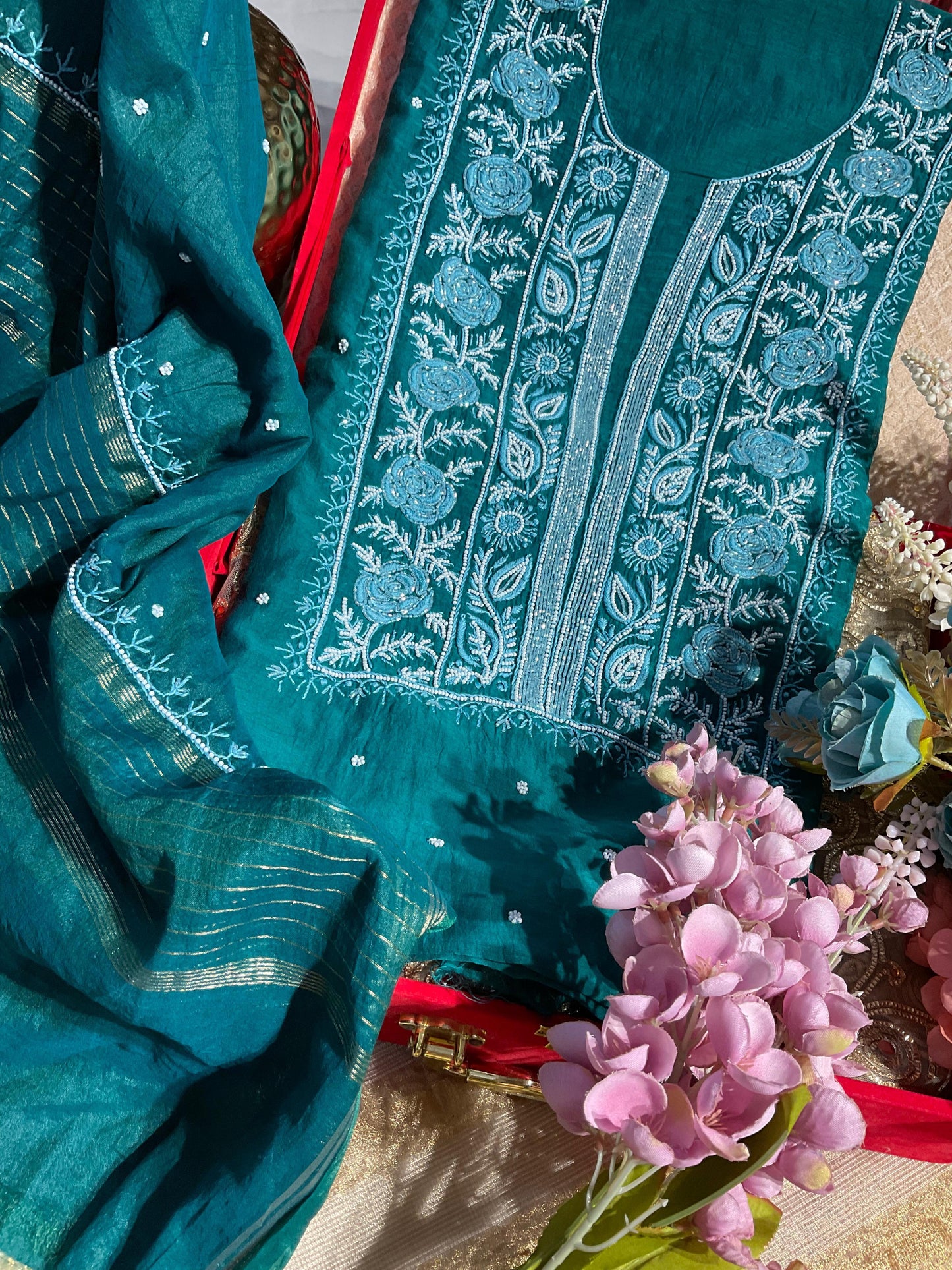 Elegant Mulmul Chikankari Set