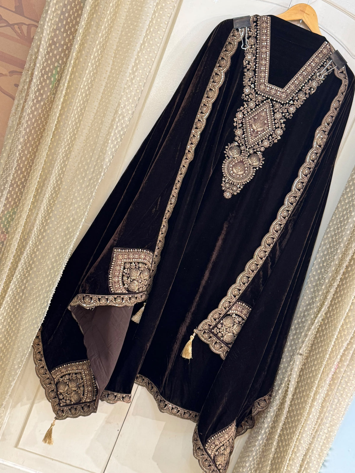 Chocolate Brown Velvet Suit Set with Dori & Zari Embroidery (Set of 3) (Unstitched)