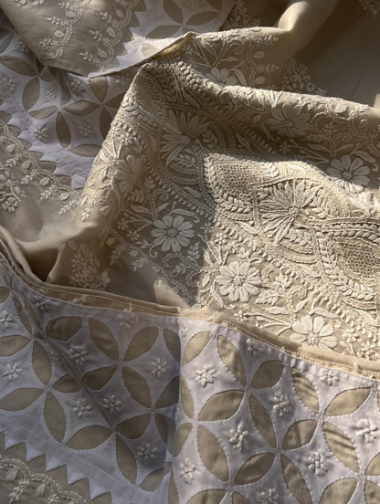 Élégance en voile de coton semi-cousu
