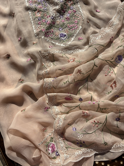 Ensemble Kurta en organza transparent non cousu avec dupatta