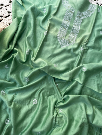 Ensemble Chikankari Pur Chanderi