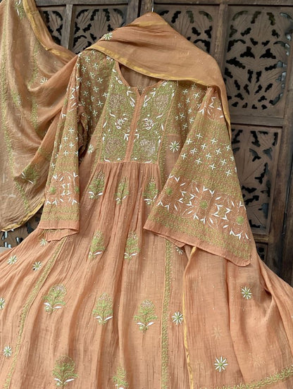 Ensemble A-Line Chikankari & Mukesh Élégant