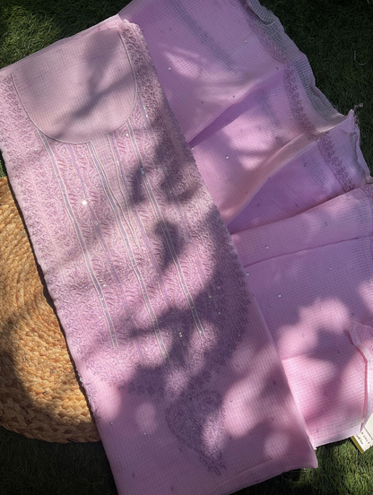 Ensemble Kota Chikankari non cousu