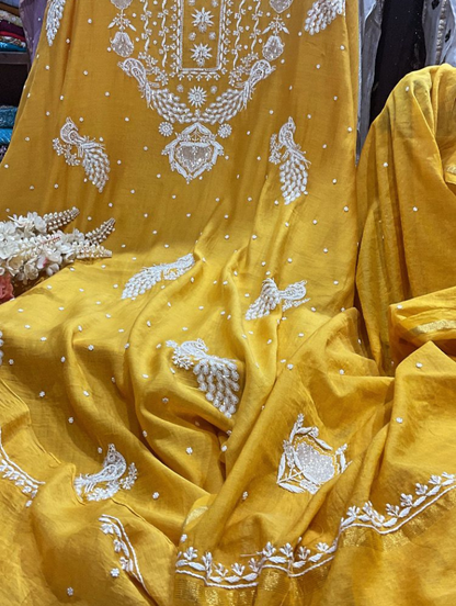 Elegant Mulmul Chikankari Set