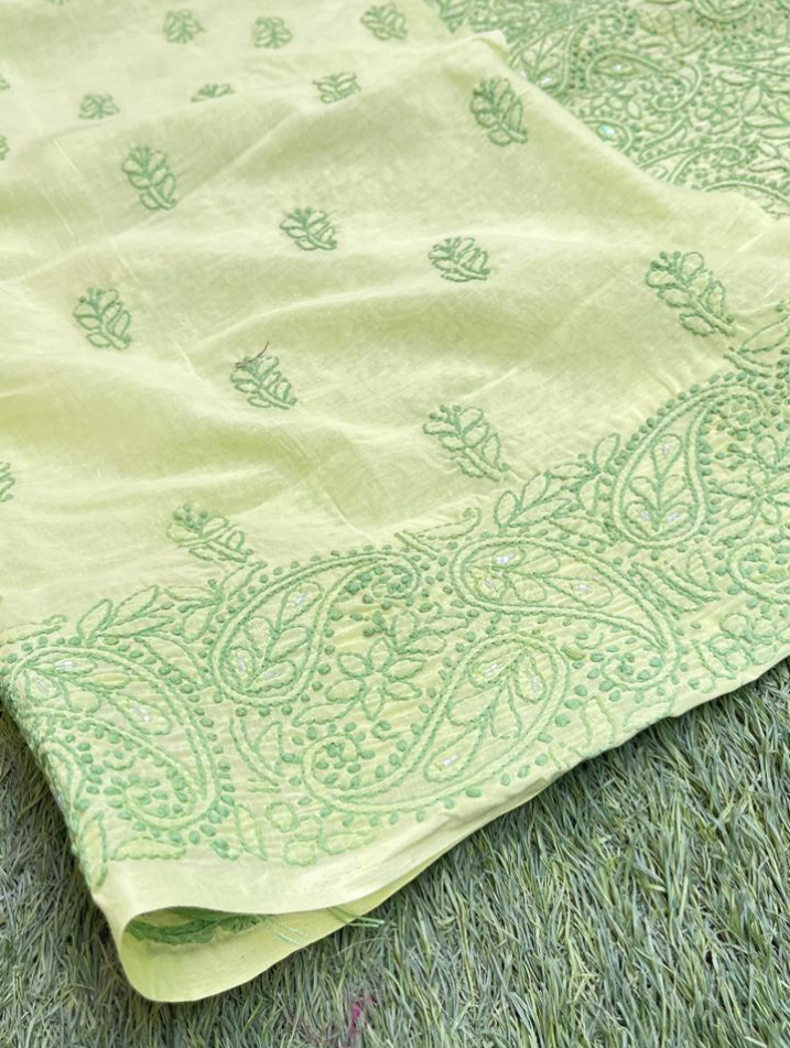 Kurta en voile de coton Chikankari avec des accents de sequins