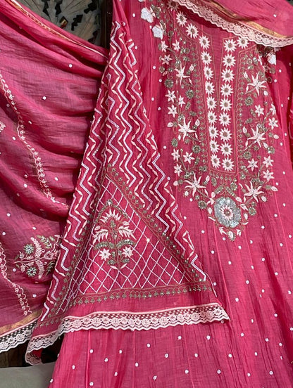 Ensemble Élégant en Mulmul Chikankari