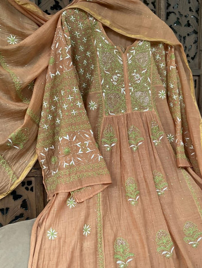 Ensemble A-Line Chikankari & Mukesh Élégant