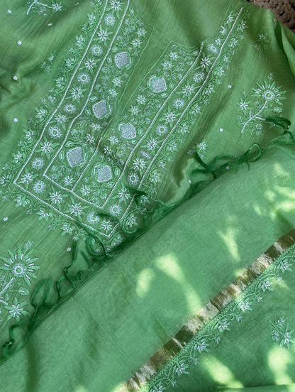 Ensemble Élégant en Mulmul Chikankari