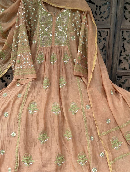 Ensemble A-Line Chikankari & Mukesh Élégant