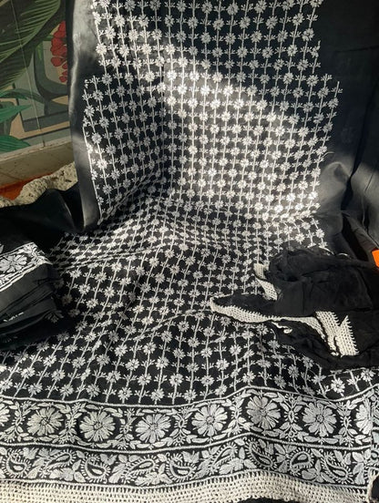 Ensemble de costume en voile de coton avec broderie Chikankari fine et motifs Boota, et dupatta en mousseline (Lot de 3)