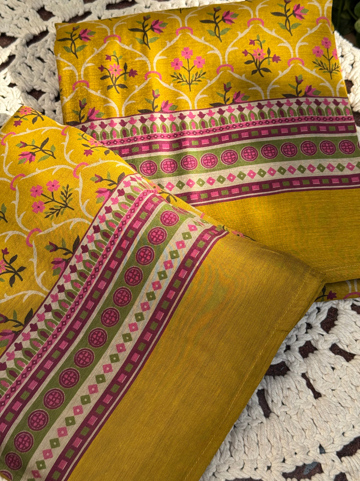Maheshwari Suit Set with Mughal Print & Traditional Motifs with Coordinated Printed Dupatta (Set of 3) (Unstitched)
