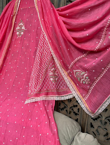 Ensemble Élégant en Mulmul Chikankari