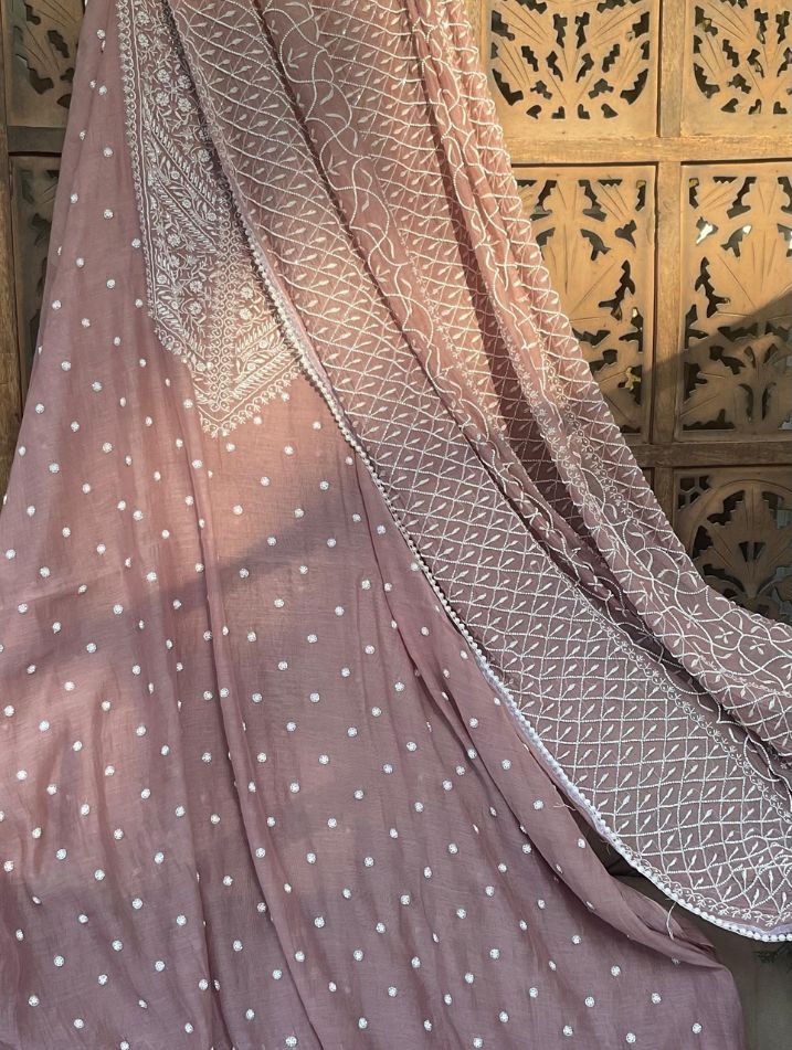 Ensemble élégant en Mulmul Chikankari