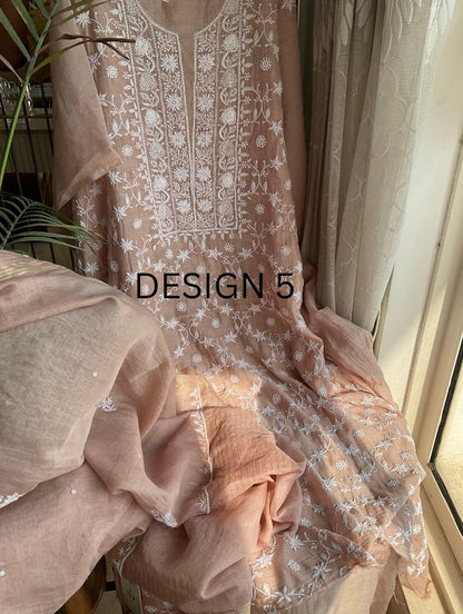 Ensemble vaporeux en chikankari de mulmul