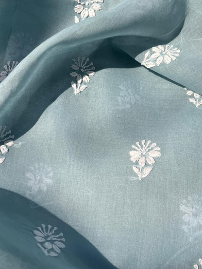 Ensemble chikankari élégant en voile de coton