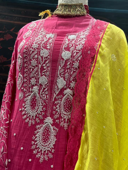 Ensemble Anarkali élégant en mousseline de coton Chikankari