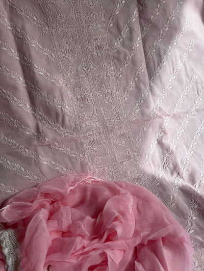 Ensemble Costume en Voile Pur Coton avec Broderie Chikankari Fine et Travail Haath Jaali avec Dupatta en Mousseline (Lot de 3)