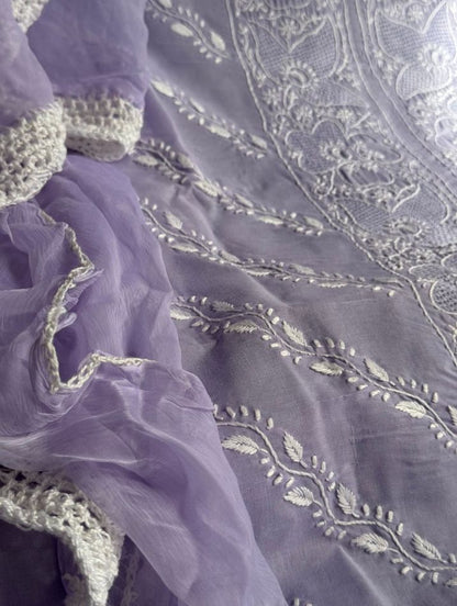 Ensemble de costume en voile de coton Loom avec broderie Chikankari fine et travail Haath Jaali avec dupatta en mousseline de soie