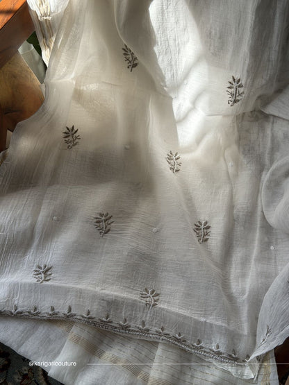 Ensemble Kurta en Pur Mulmul avec Chikankari Do Taar & Dupatta Brodé (Ensemble de 3) (Non Cousu)