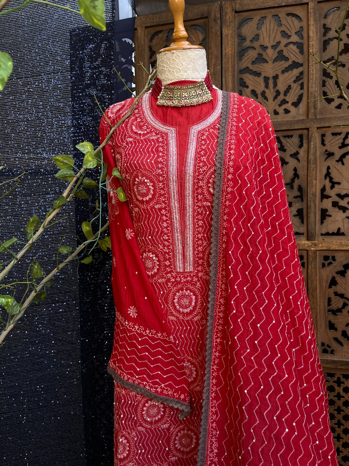 Red mulmul straight kurta set