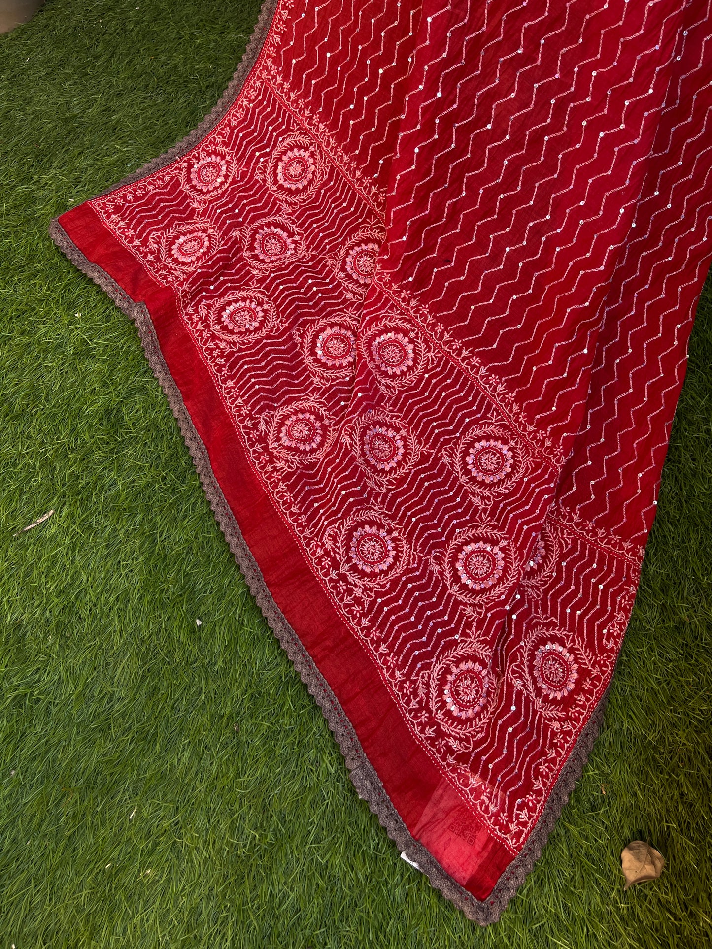 Red mulmul straight kurta set