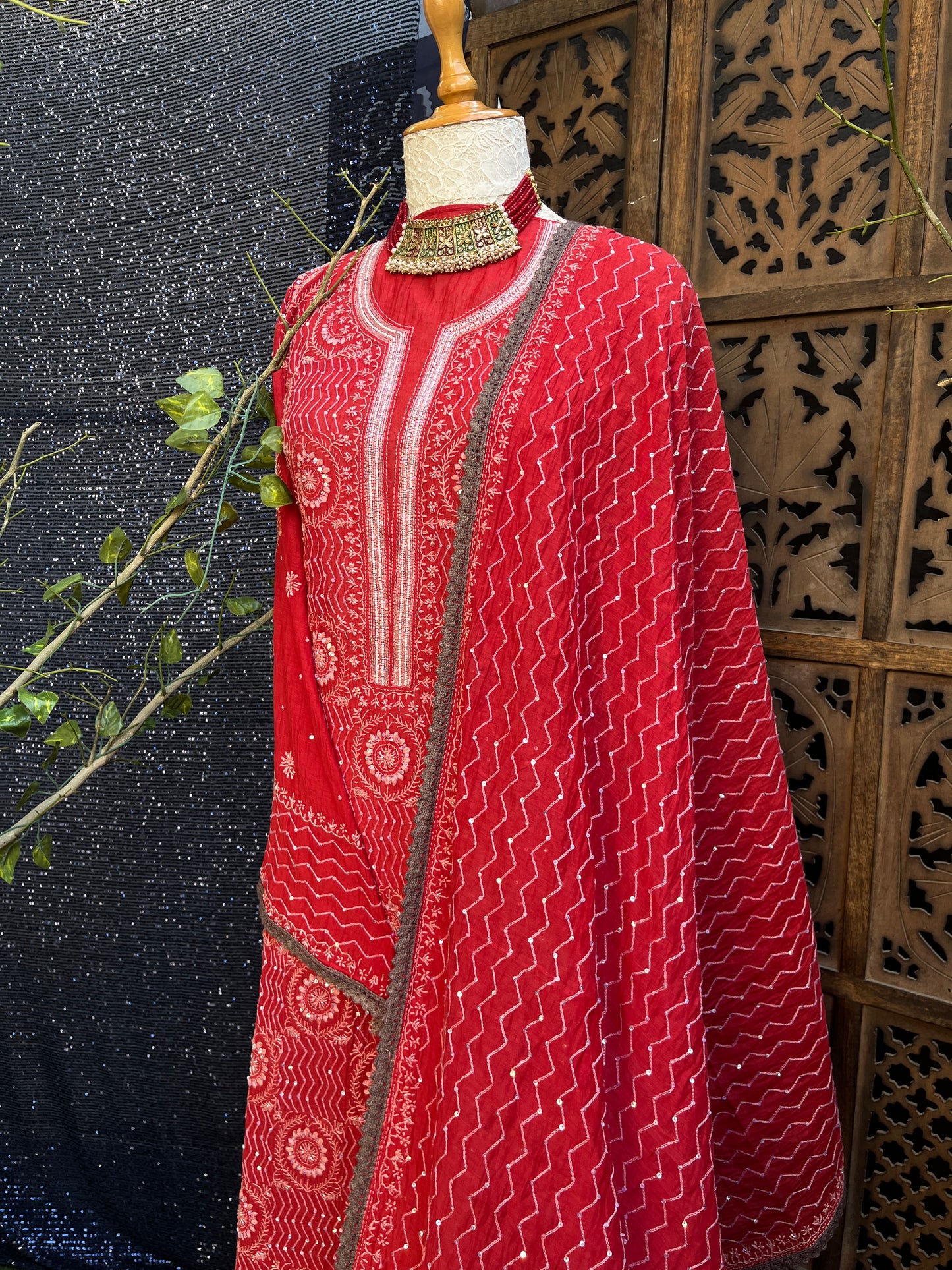 Red mulmul straight kurta set