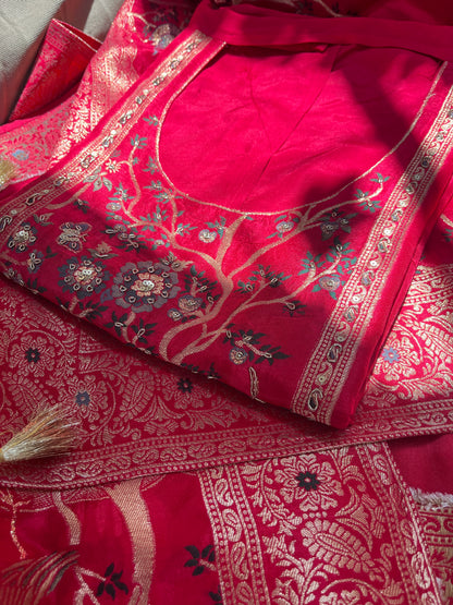 Gorgeous Banarasi Kurta Set