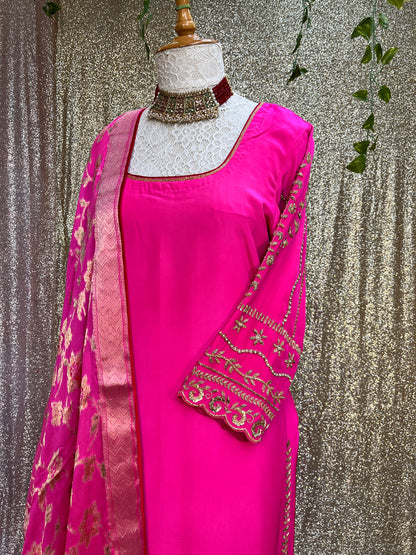 Neon pink pure crepe kurta set  with banarsi dupatta