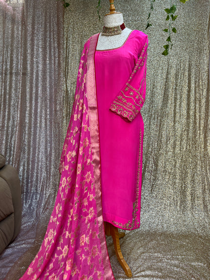 Neon pink pure crepe kurta set  with banarsi dupatta