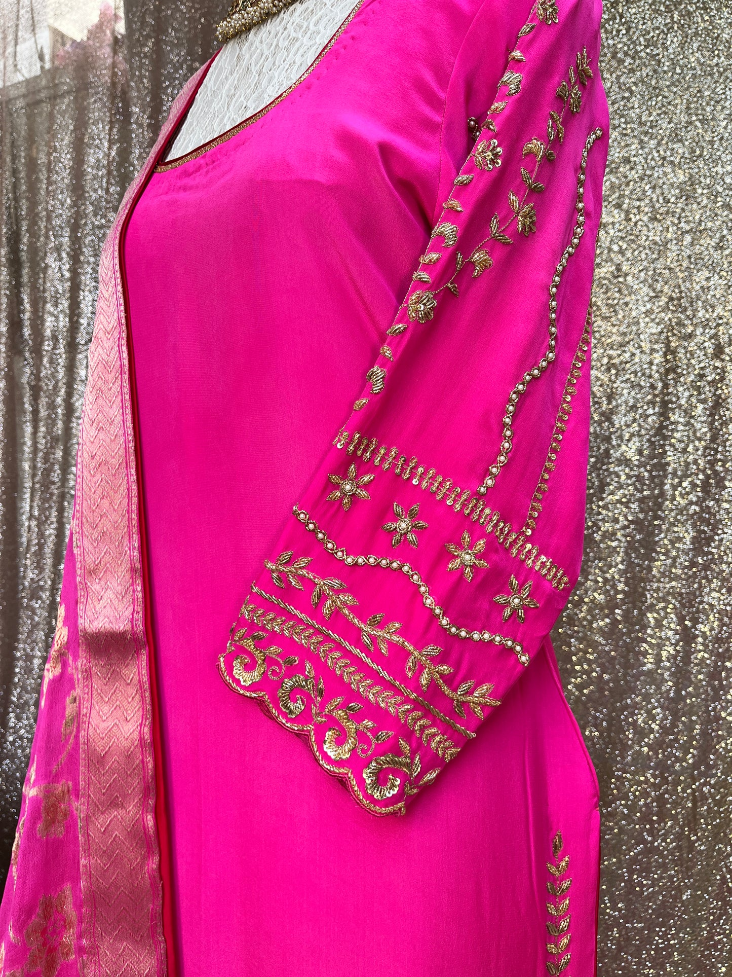 Neon pink pure crepe kurta set  with banarsi dupatta