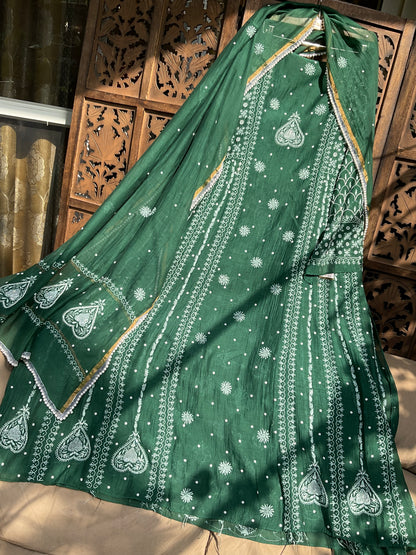 Mulmul Anarkali Suit Set with Heavy Embbroidered Yoke & Intricate Kali Work with Statement Sleeves (Set of 3) (Stitched)