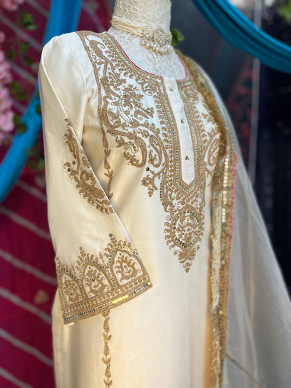 Royal Gold–Ivory Kurta Set with dupatta