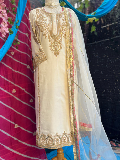 Royal Gold–Ivory Kurta Set with dupatta