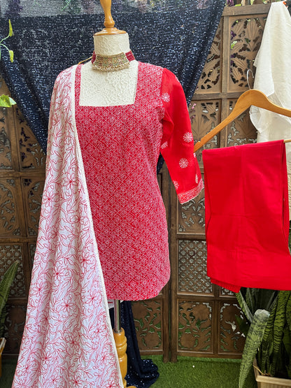Short red kurta set