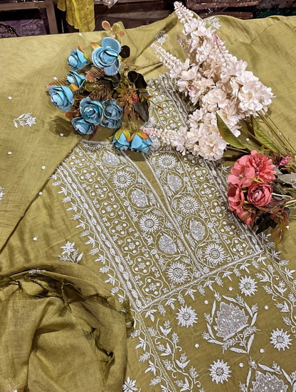 Timeless Festive Elegance in Mehndi Green: Mulmul Chikankari Ensemble with Pearls & Cutdana