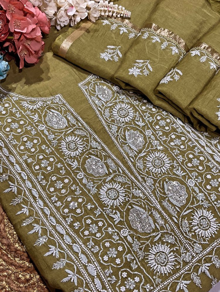 Timeless Festive Elegance in Mehndi Green: Mulmul Chikankari Ensemble with Pearls & Cutdana