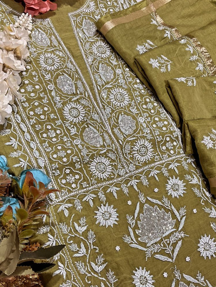 Timeless Festive Elegance in Mehndi Green: Mulmul Chikankari Ensemble with Pearls & Cutdana