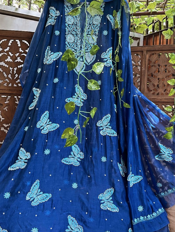 Subtle Grace in Pure Mulmul – A Whimsical Handcrafted Ensemble