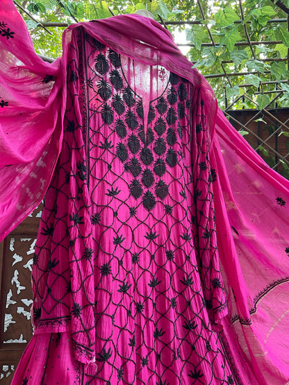 Timeless Elegance in Black & Rani Mulmul Anarkali Set
