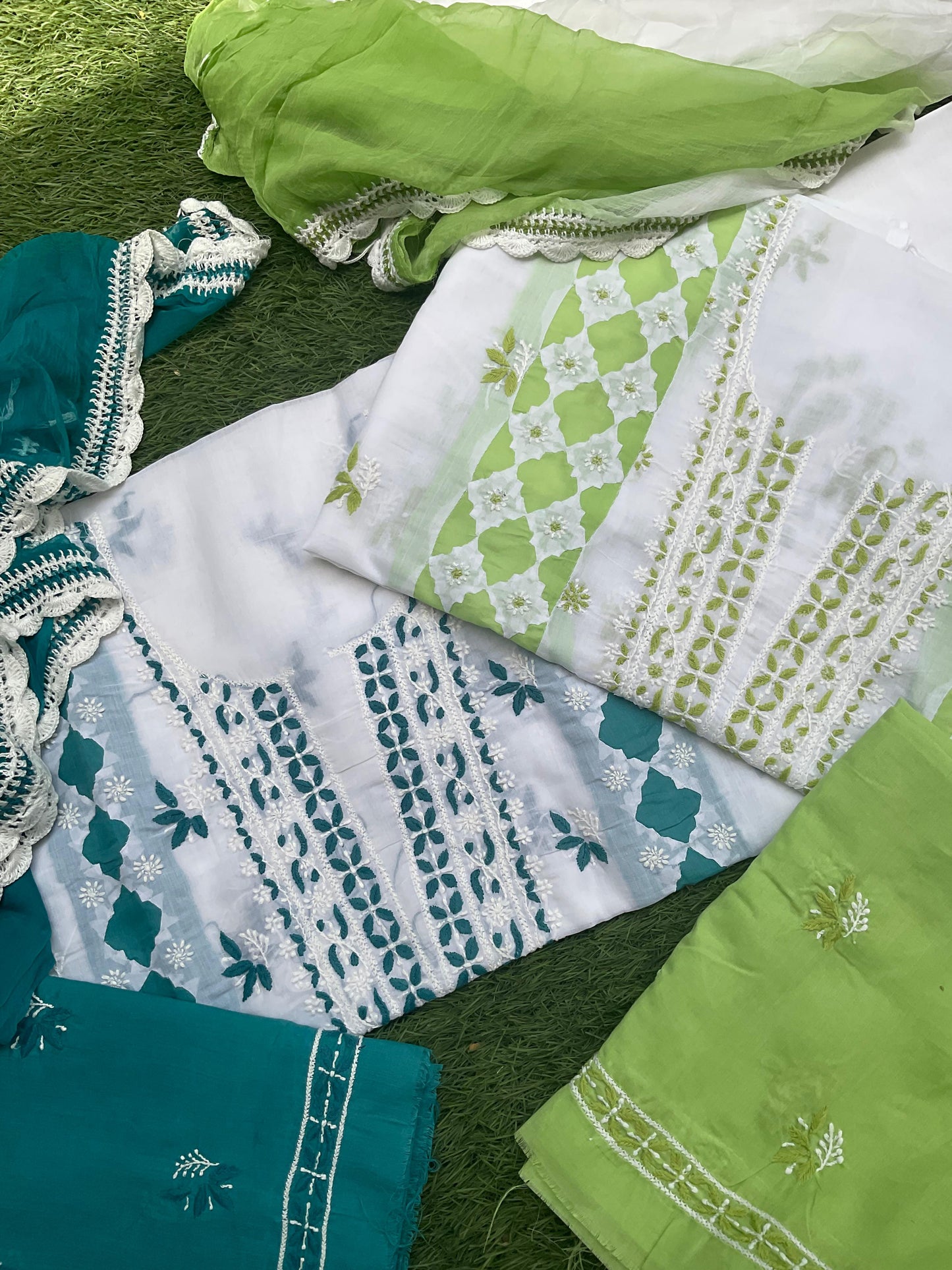3 Piece Kurta Dupatta & Bottom Set with Appliqué Work