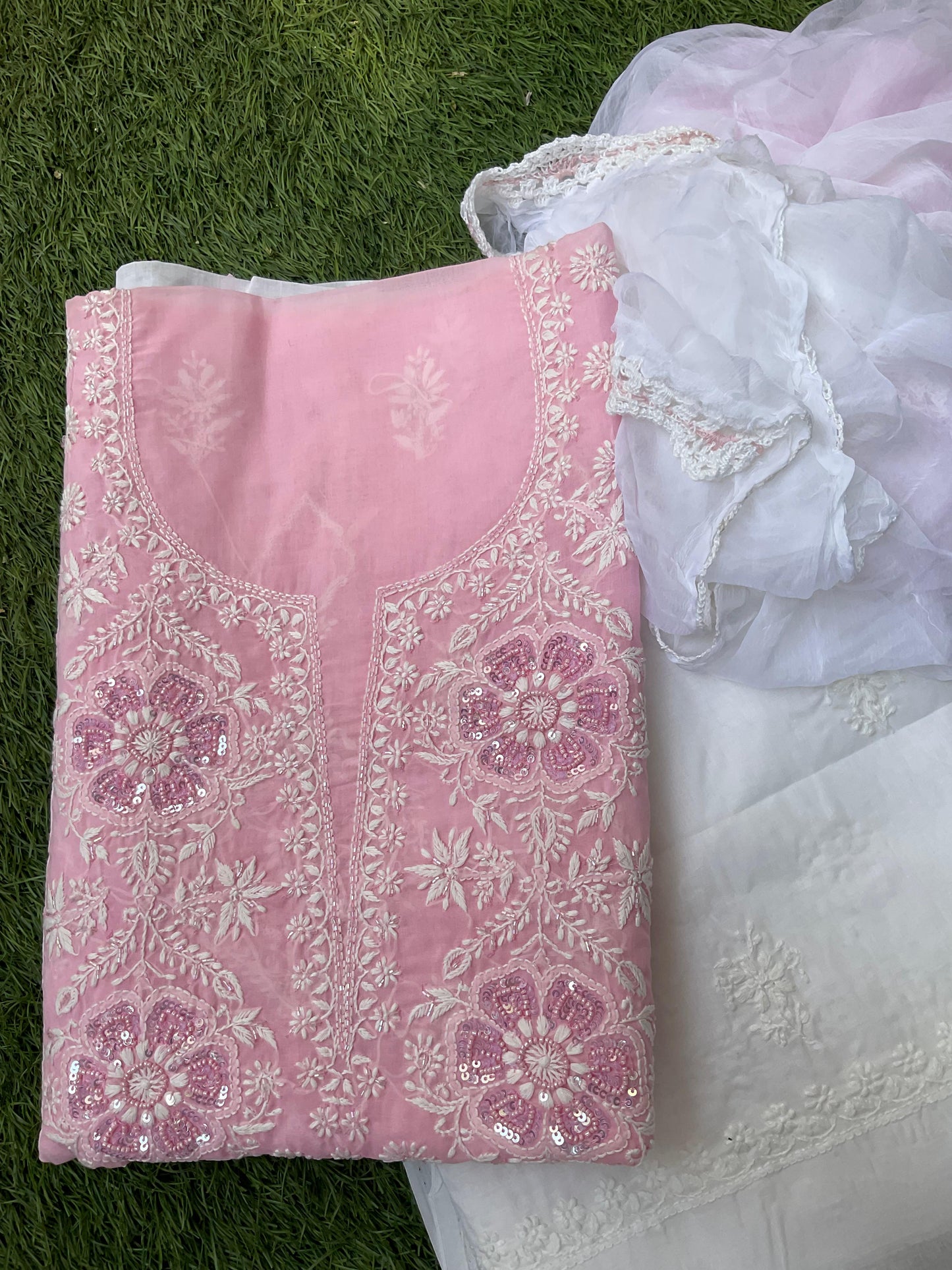 Elegant 3 Piece Cotton Kurta Set with Intricate Darz Ka Kaam & Add Ons