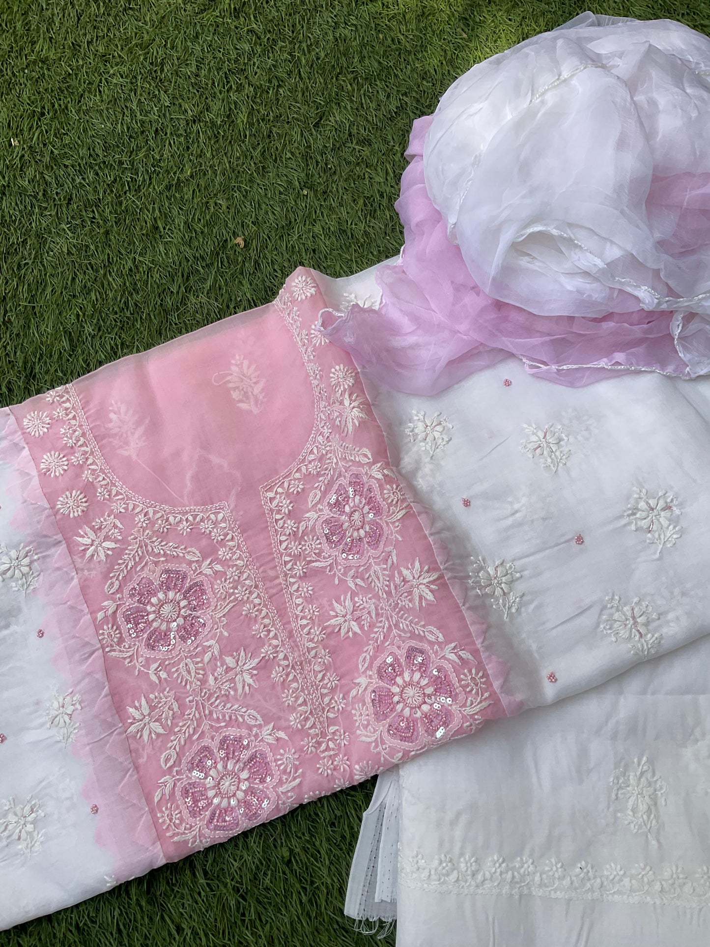 Elegant 3 Piece Cotton Kurta Set with Intricate Darz Ka Kaam & Add Ons