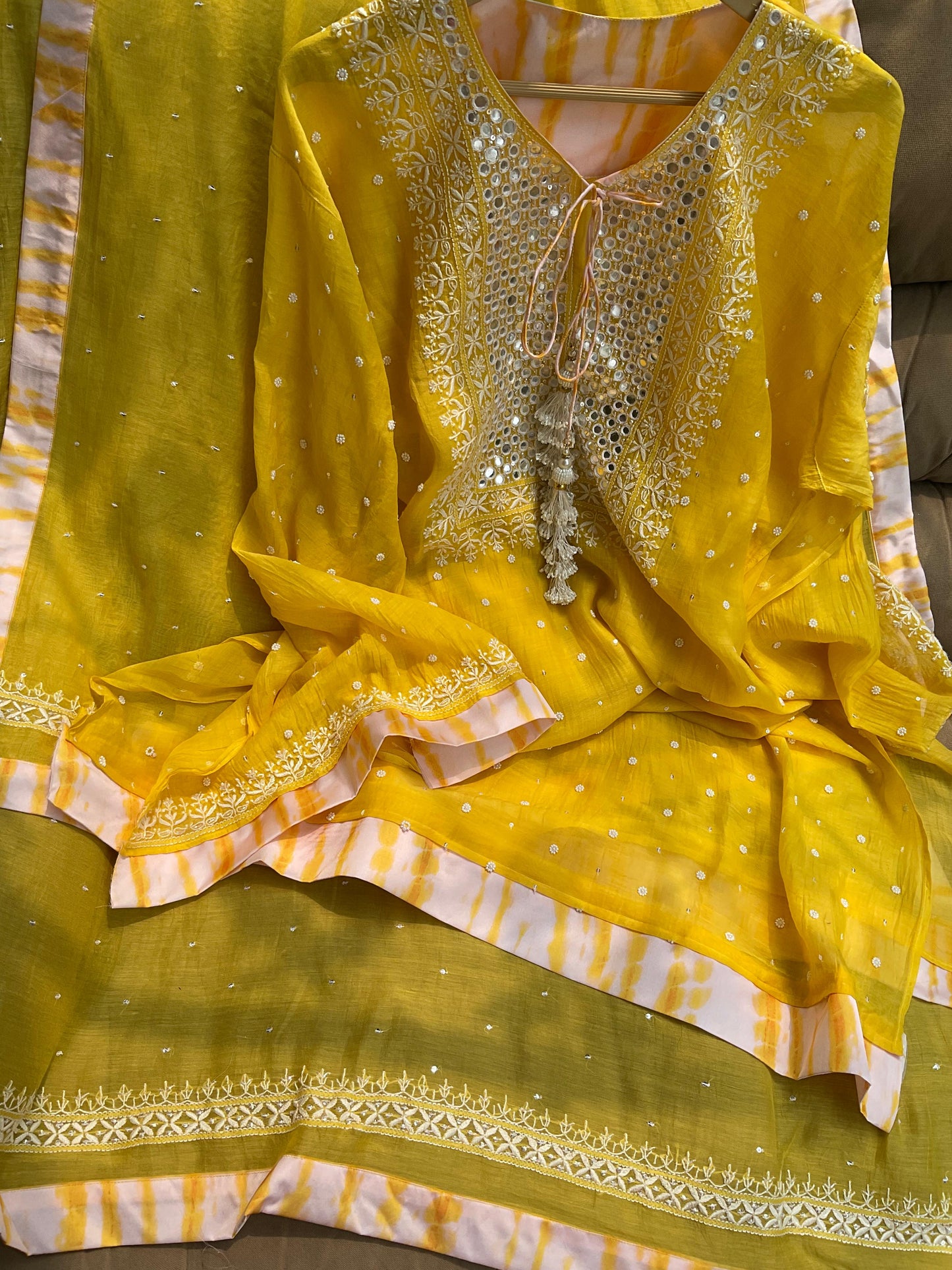Malmal kurta set with Mirror Magic